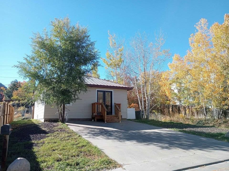 1st image of 2591 Arroyo Dr