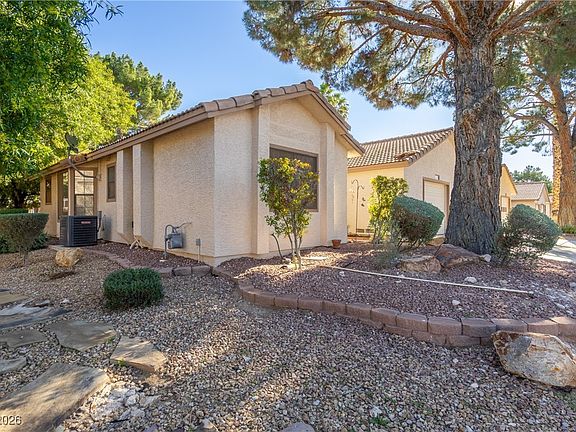 2nd image of 5236 Las Cruces Dr