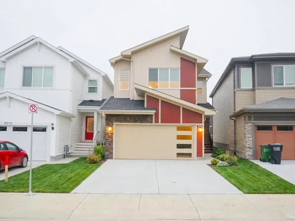 2019 157th St SW, Edmonton, AB T6W 4K7