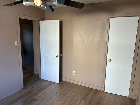 (undisclosed Address)