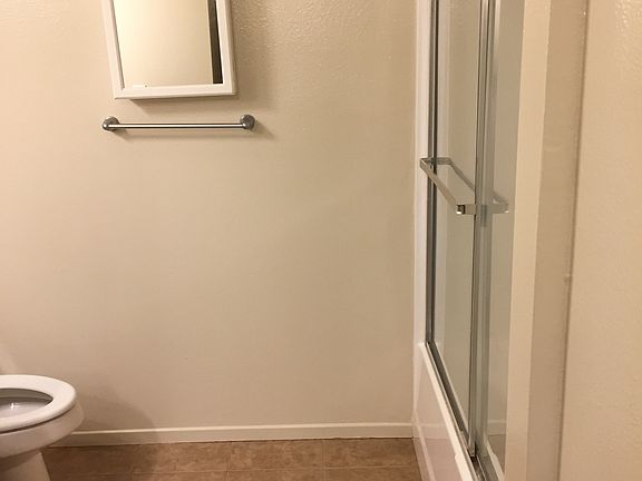 3rd image of 840 Arcadia Ave APT 1