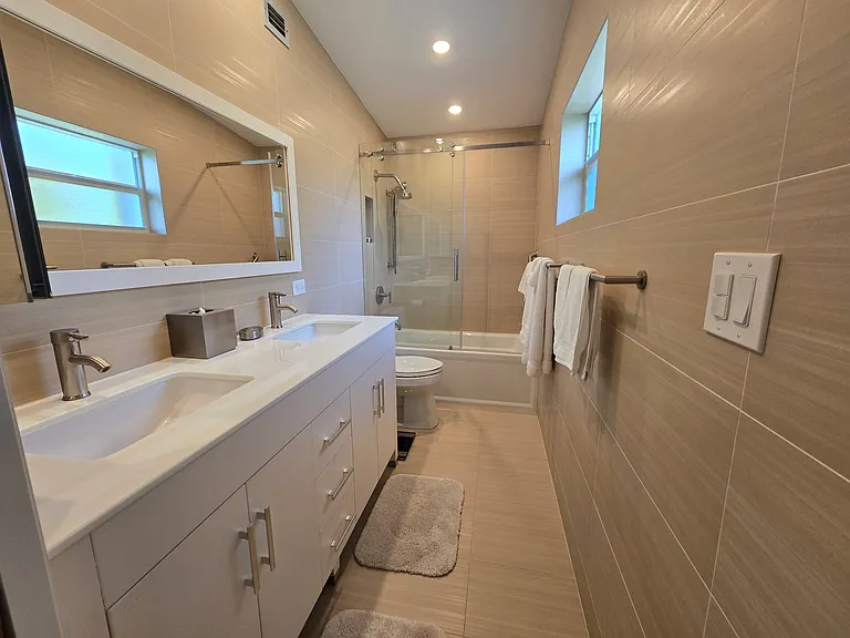 126 Gulfview Dr — Photo 36