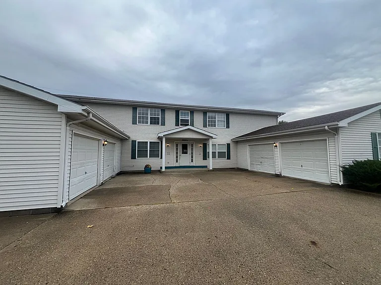 2802 Monmouth Court — Photo 1