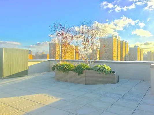 Rented by Matthew Gros-Werter, LREB  | media 31