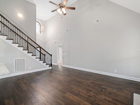 5th image of 421 Farmington Lot 421