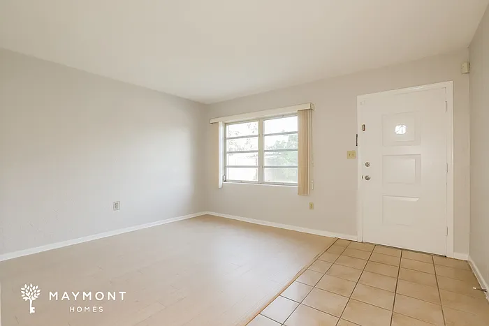2 bed, 1.0 bath, 1202 sqft, $1,600 — Photo 3