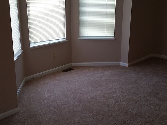 4th image of 8402 Chester Pkwy