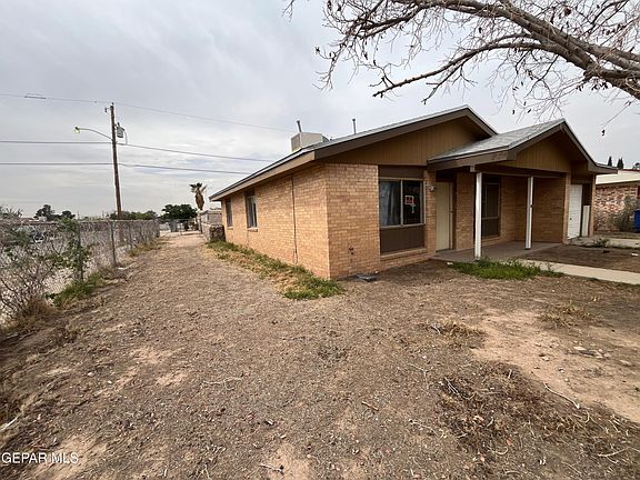 3rd image of 952 Zacatecas Ct