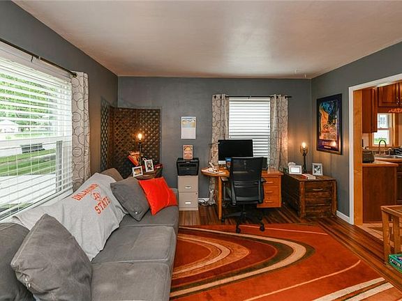 3rd image of 1227 Curtis Ave
