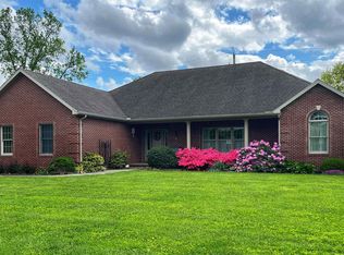 625 Greenbriar Ct, Vincennes, IN 47591