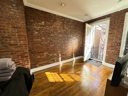 Rented by Nest Seekers International | media 10