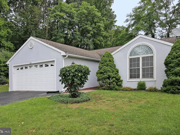 610 Huckleberry Ln, Lebanon, PA 17046