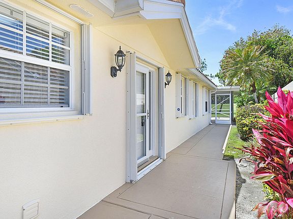 2nd image of 7767 SE Spicewood Circle