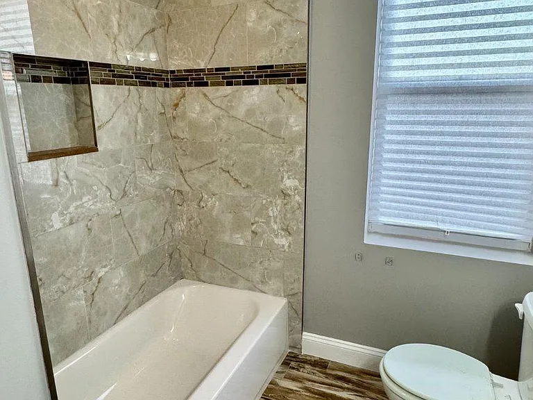 2705 E Biddle St — Photo 8