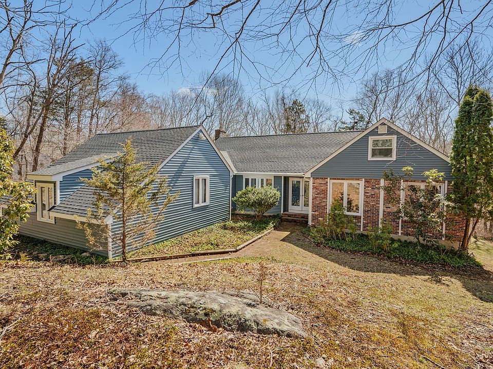 1st image of 20 King James Dr