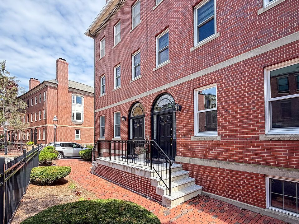 1st image of 17 Main St Unit 17