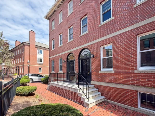 17 Main St Unit 17, Charlestown, MA 02129