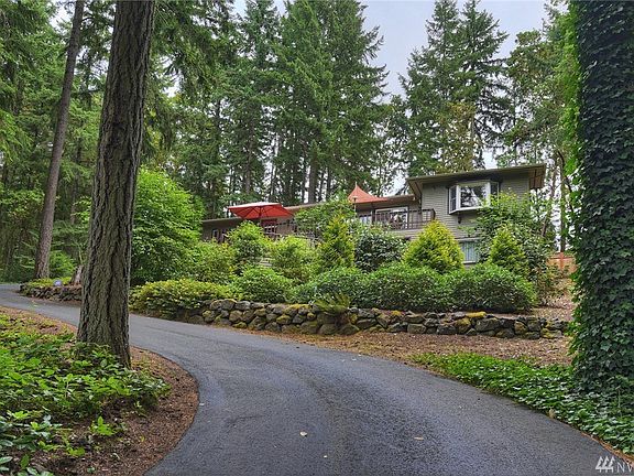 5th image of 3120 NE Crow Ct