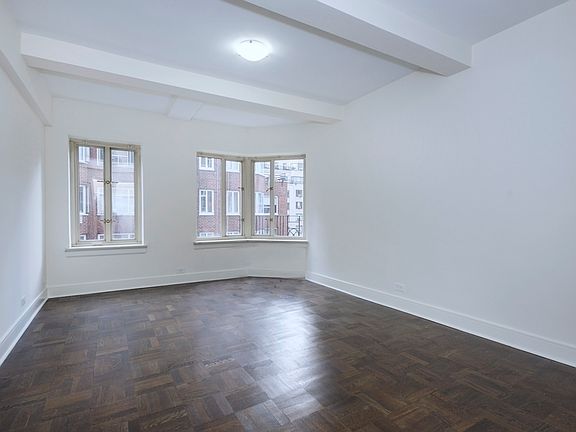 5th image of 36 E 36th St APT 8A