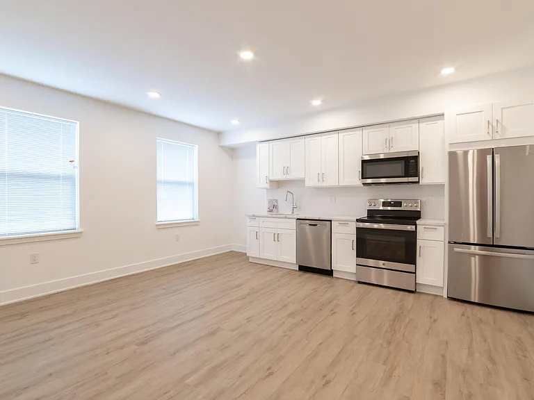 1201 W Girard Ave — Photo 76