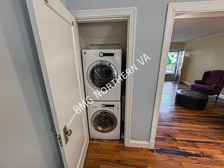 1400 S Edgewood St #520 — Photo 6