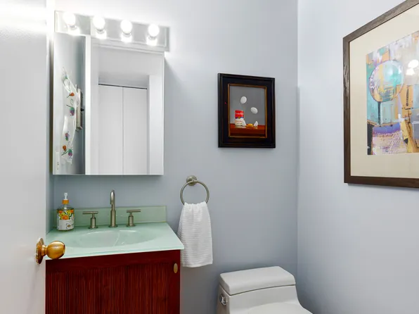 393 West 49th Street image 9 of 20