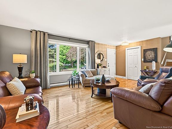 5th image of 548 Breau St