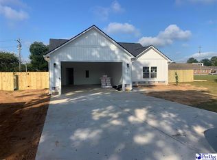 621 S 11th St, Hartsville, SC 29550