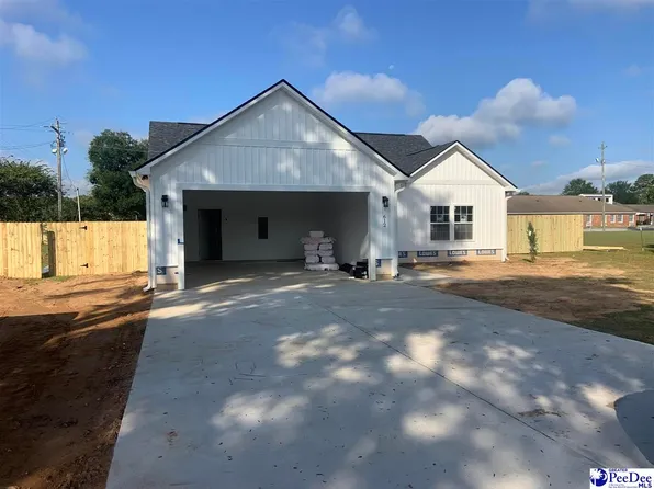 621 S 11th St, Hartsville, SC 29550