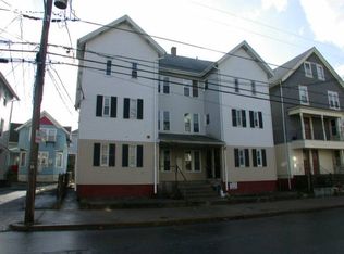 114 Summer St, Central Falls, RI 02863