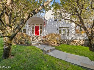 145 Porchuck Rd, Greenwich, CT 06831