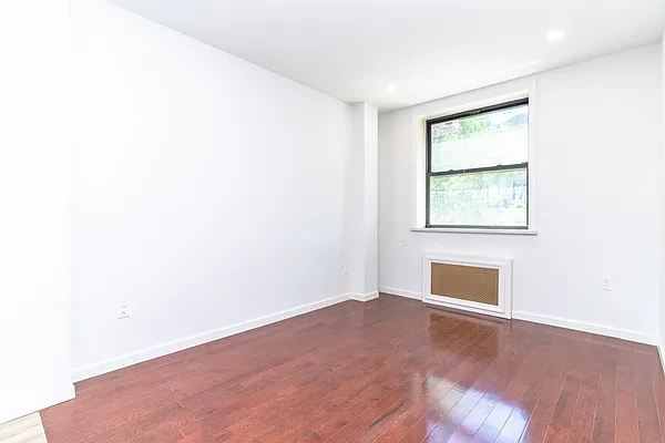 Rented by MySpaceNYC | media 11