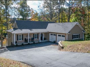 42 Windward Pointe Dr, Moneta, VA 24121