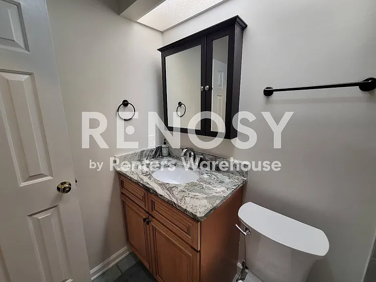 914 Wildwood Square Ct — Photo 22