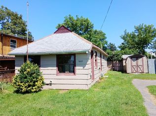 1607 Franklin St, Olcott, NY 14126