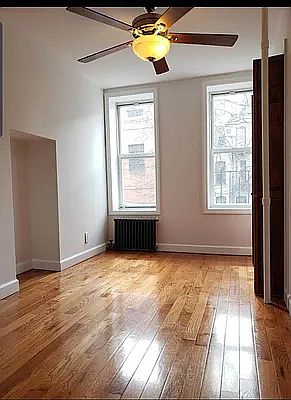 3rd image of 392 12th St APT 1L
