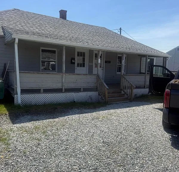 12 Jones St #4 — Photo 1