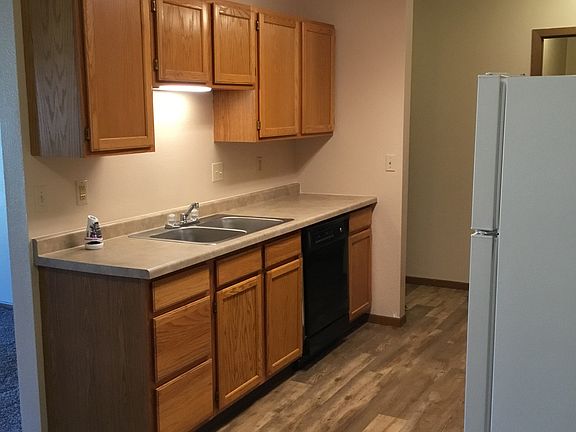 3rd image of 2809 Hawken St #22