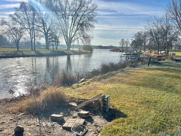 33744 Highland Ter, Avon, MN 56310