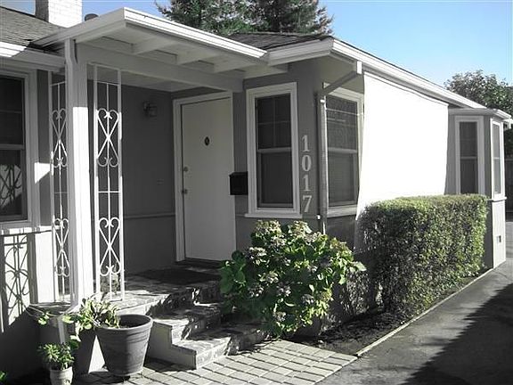 3rd image of 1015 Fremont St