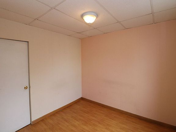 4th image of 32 Broome St #4
