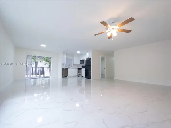 5400 NW 18th St APT 3N, Fort Lauderdale, FL 33313