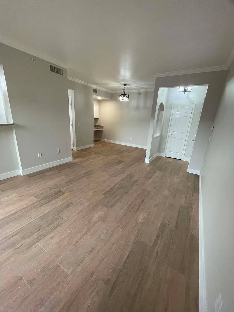 Building Photo - 7418 S Quail Cir #1323
