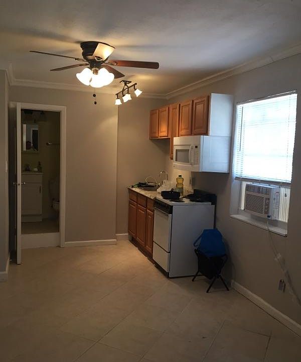 1st image of 530 NE 133rd St #Efficiency