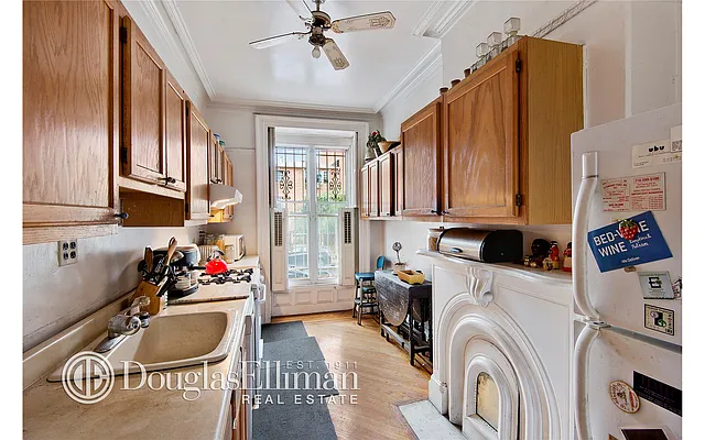 Sold by Douglas Elliman | media 27