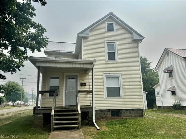 1349 E Main St, Coshocton, OH 43812