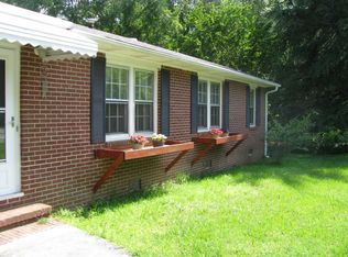 1104 White St, Pendleton, SC 29670