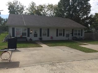 604 NE Douglas St APT A, Lees Summit, MO 64063