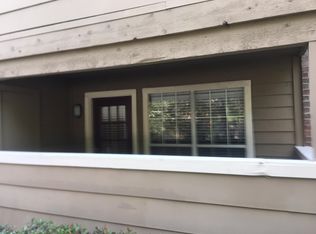 6201 Hulen Bend Cir APT 211, Fort Worth, TX 76132