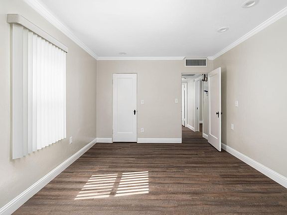 5th image of 1118 E Vassar Ave